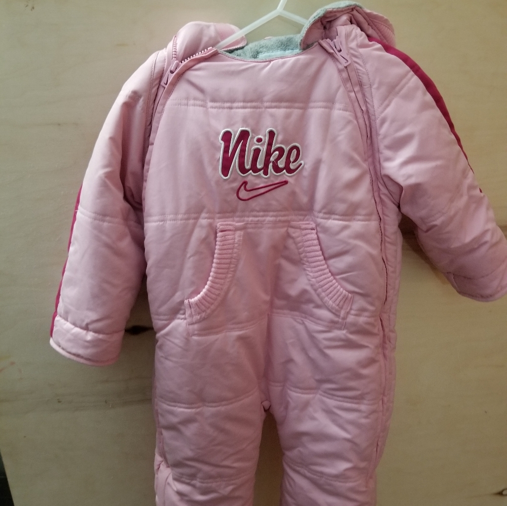 Nike full snowsuit